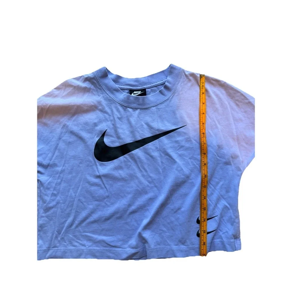 Nike Swoosh Crop Graphic T-shirt Purple Lavender Cotton Tee Women's Medium